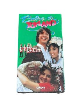 NEW SEALED Babes in Toyland VHS Christmas Movie